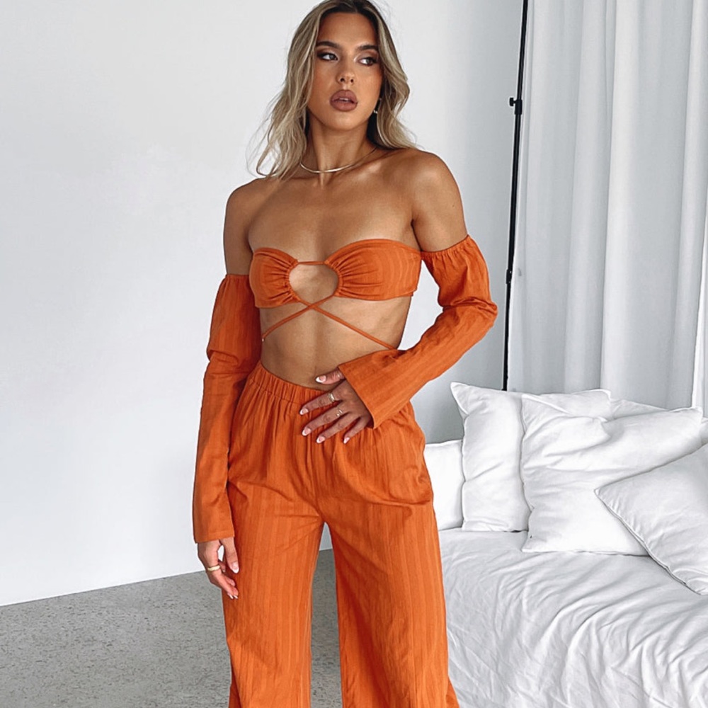 White fox boutique pants set